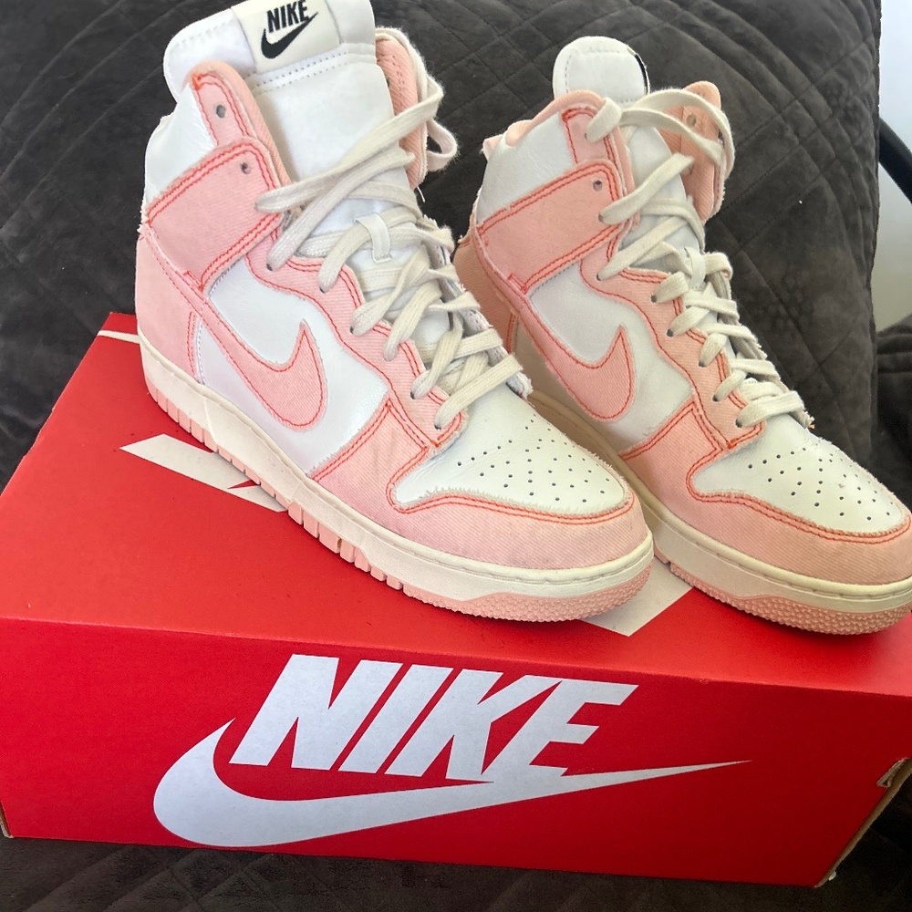 Nike Dunk HI